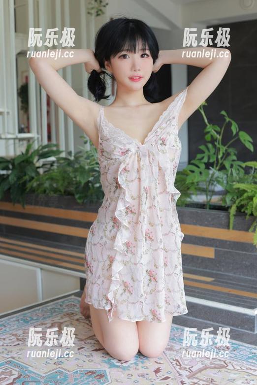 评论区已经沦陷，Addielyn(에디린)的美图分享、三位少女真是让人有点心痒。