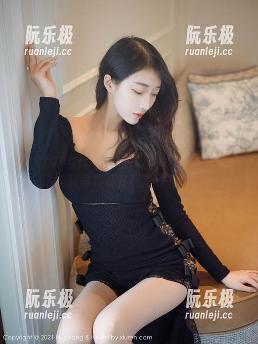 HuaYang花漾-宋kiki HuaYang花漾 - 意外发现!宋kiki的校服写真藏在网盘深处!