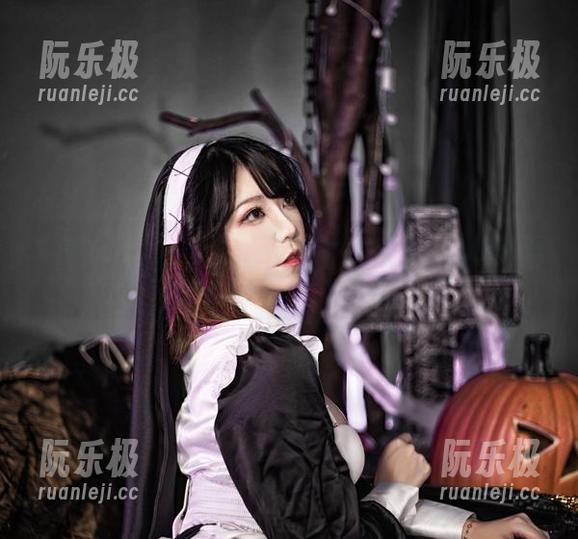 Leah梓未 益智大挑战:Leah梓未的双马尾私拍猜猜她在干嘛?