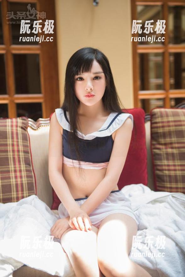 TouTiao头条女神-李丽莎 TouTiao头条女神 - 美图大赏,李丽莎的女王造型,我只想说,真会玩啊!