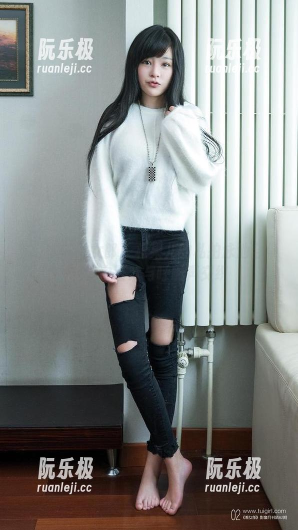 TuiGirl推女郎-松果儿 TuiGirl推女郎 - 松果儿的私拍泳池合集,水中狂欢与呼喊声交织