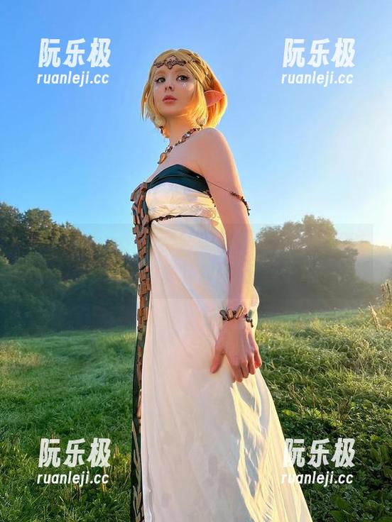 Vinnegal 被Vinnegal的学妹美图萌到了,下载时别忘了拿下你的心脏!
