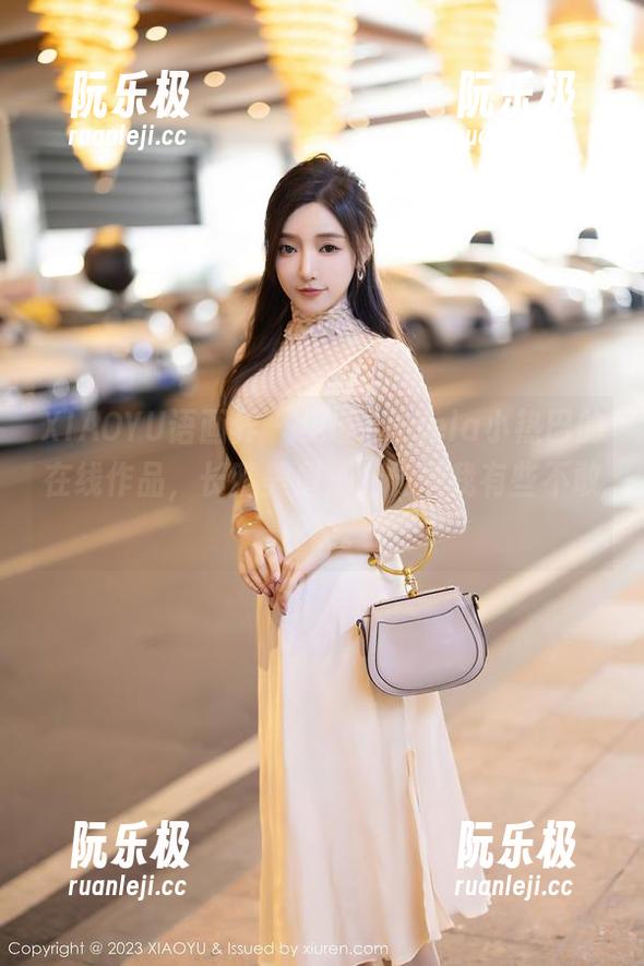 XIAOYU语画界-Angela小热巴 XIAOYU语画界 - 见证Angela小热巴的在线作品,长腿美眉,腿长得我有些不敢直视。
