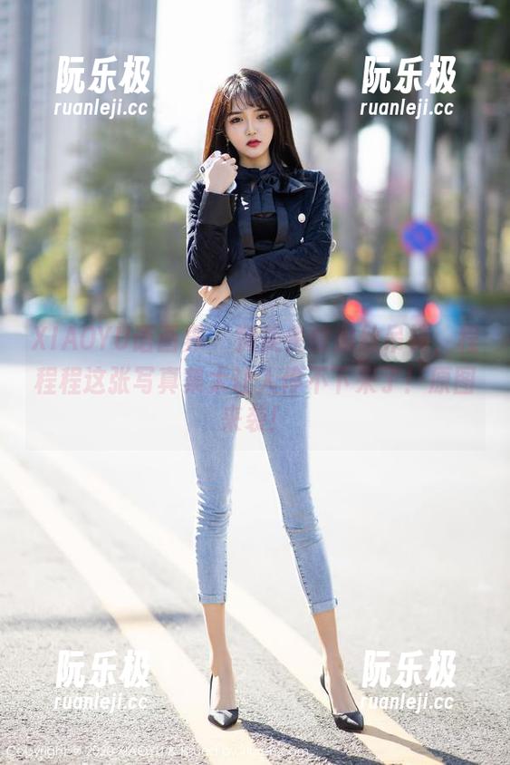 XIAOYU语画界-程程程 XIAOYU语画界 - 赞美条纹黑丝吊袜,程程程这张写真集太让人停不下来了!原图来袭!