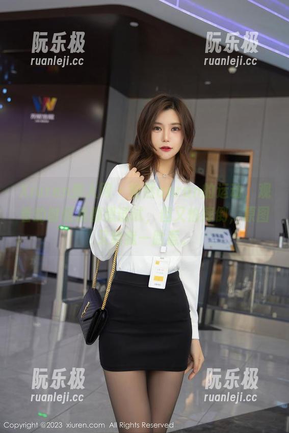 Xiuren秀人网-安然anran Xiuren秀人网 - 安然anran的运动,观看的时候我都想试试,但又怕摔倒,原图又给我一脸惹。