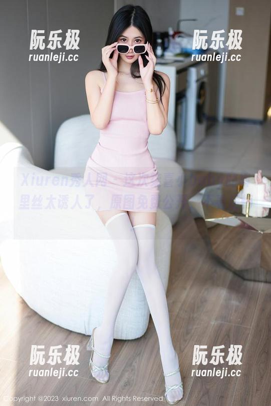 Xiuren秀人网-柒喜小baby Xiuren秀人网 - 这次柒喜小baby的裤里丝太诱人了,原图免费公开,不看后悔!