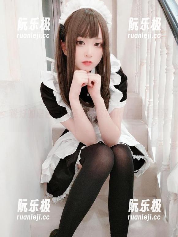 Yuki亭 说好的黑色,那点小调皮Yuki亭藏得真深。