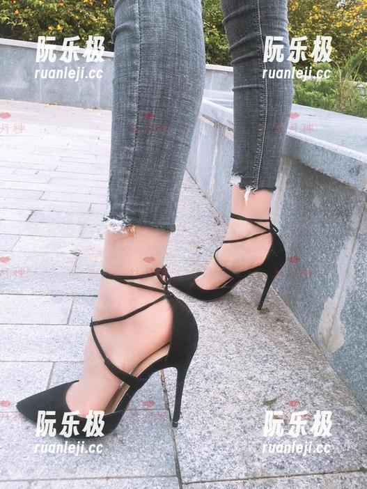 丝月神 微密圈 - 最新“丝月神”,筒袜跟高跟搭配,看着真有味道!