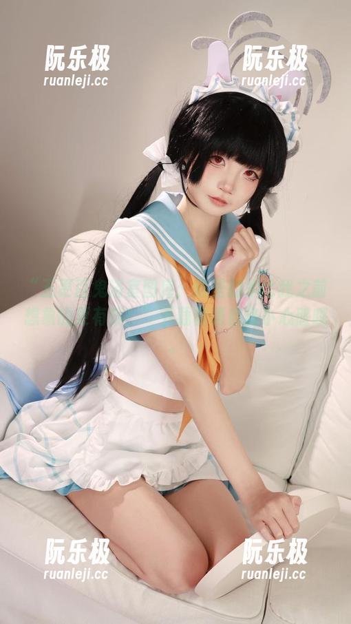 “五更百鬼浴室图库：这里的水比我之前想象的更有戏！”下载前请自备小心脏哦。
