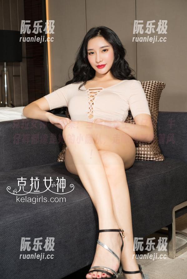 克拉女神-僮僮 克拉女神 - 图集:当僮僮穿上牛仔裤,牛仔裤都像是她的小随从,走哪儿都带着风!
