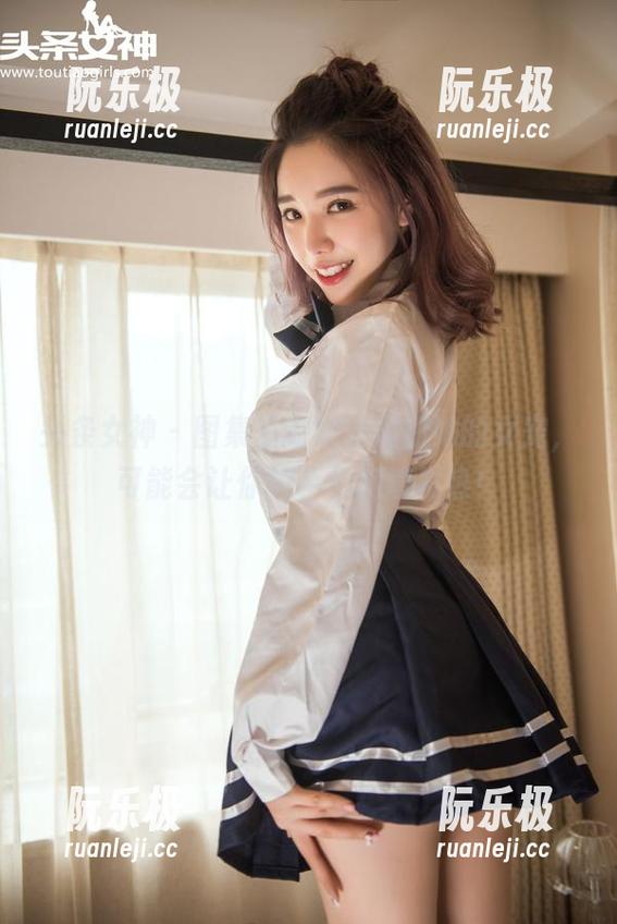 头条女神-樊安妮 头条女神 - 图集里的樊安妮和她的女宠,可能会让你的手机加速发热!