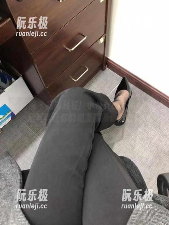 小仙女ELaine 微密圈 - 高能预警!小仙女ELaine的高清写真让你的朋友圈颜值暴击!