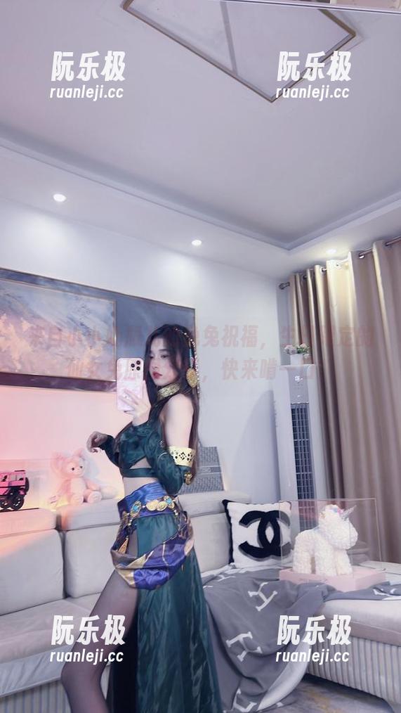 小小奶瓶儿 来自小小奶瓶儿的兔兔祝福,生日限定的仙女兔原图分享,快来啃一口!