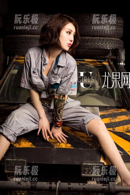 尤果网-阿依努尔瓦娅 尤果网 - 铲屎官看过来!阿依努尔瓦娅的温柔高清图片治愈力爆表。