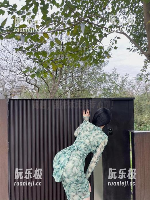 左公子666 微密圈 - 左公子666这套美图,身姿好得离谱,我根本无法专心啊!