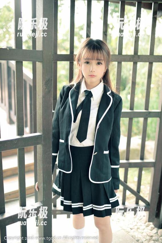 推女神-娜依灵儿 推女神 - 娜依灵儿:无圣光浴室合集,给你洗澡新体验
