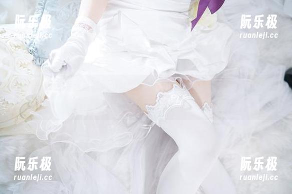 星野saori 又是一波更新,星野saori的DSR-50红牡丹,图片里那花瓣的细腻,唔…像是有什么想说的话。