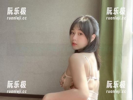 是一只废喵了 泳池昏迷+是一只废喵了福利=你没见过的写真!