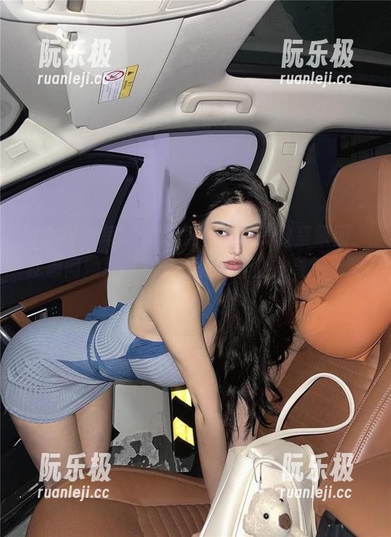 李嘉欣97 微密圈 - 每次看到李嘉欣97的教室原图,就想问她那黑板上写的是什么神奇笔记啊?