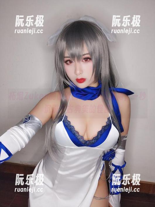 柘烟Zuken的最新图集：大凤旗袍，一秒沉溺于古典美的怪圈