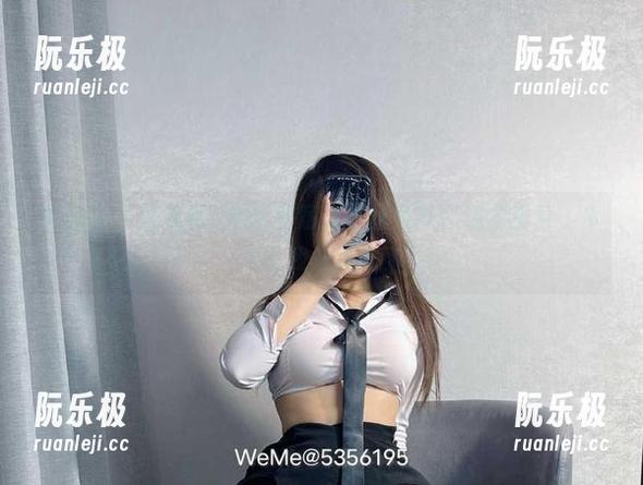 桃沢樱呀 微密圈 - 像是桃沢樱呀特意为红丝束带打造的图片,资源让我心思乱飞
