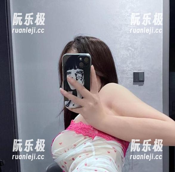 桃沢樱呀 微密圈 - 原图面前,桃沢樱呀的腰臀比感觉就像在挑逗我的眼睛啊。