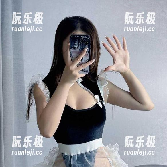 桃沢樱呀 微密圈 - 桃沢樱呀的私人影院资源合集:适合点外卖的时候放松一下哦!