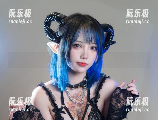 狐洛洛子 高清护士,狐洛洛子完美示范了迷人的白色制服!