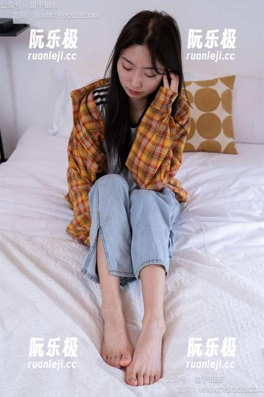 甜予摄影-思思 甜予摄影 - 体操服下的思思,私拍原图带你看“无重力”
