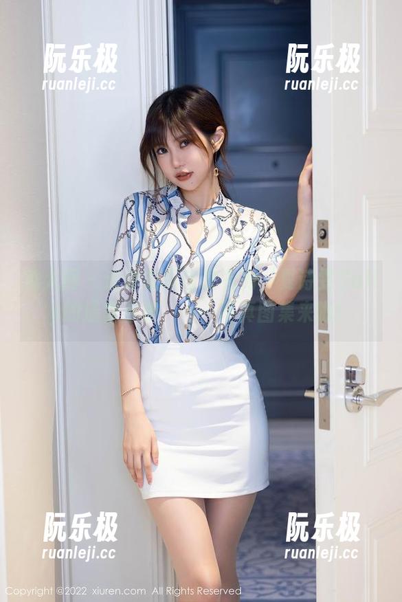 秀人网-夏诗雯Sally 秀人网 - 连体衣真该改名为‘夏诗雯Sally的造型宝典’——写真图集来啦!