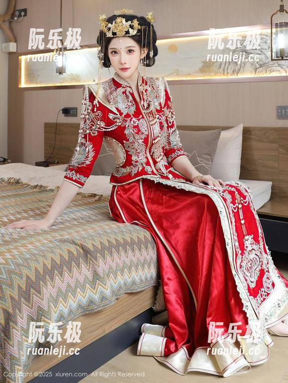 秀人网-尤妮丝Egg 秀人网 - 图片里那个穿体操服的尤妮丝Egg,难道是要开演唱会了?