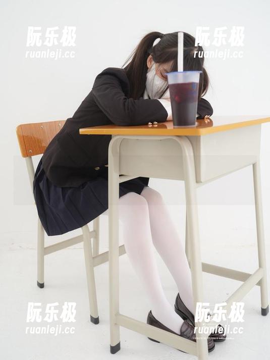 紧急企划-小恩 紧急企划 - 小恩的网袜图册——免费!难得机会别犹豫。