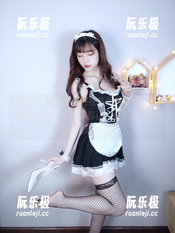 羊小雪juvia 微密圈 - 蓝色比基尼在高清图包里,羊小雪juvia的每个细节都让人忍不住想多看几眼…