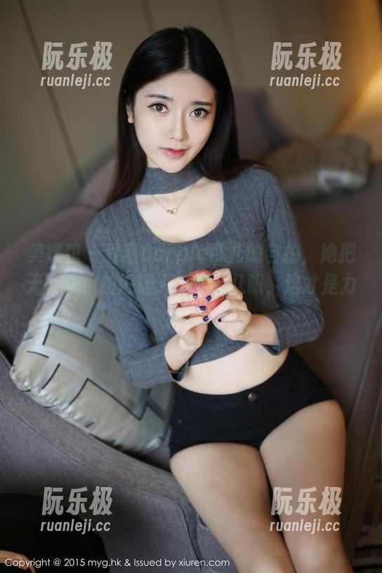 美媛馆-Barbie可儿 美媛馆 - 看着Barbie可儿的自拍,她把无圣光也拍得让人想多看几眼,这才是力量吧?