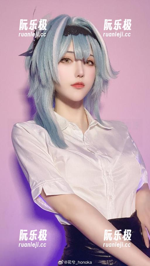 花兮_honoka 花兮_honoka的“居家图包”——有没有发现她气质又升华了?