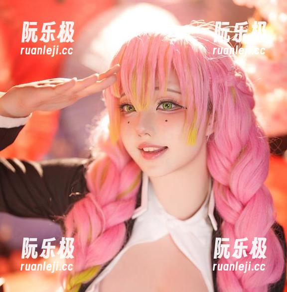 菌烨tako 菌烨tako内衣,精选中透着小野性,怦怦直击心底。