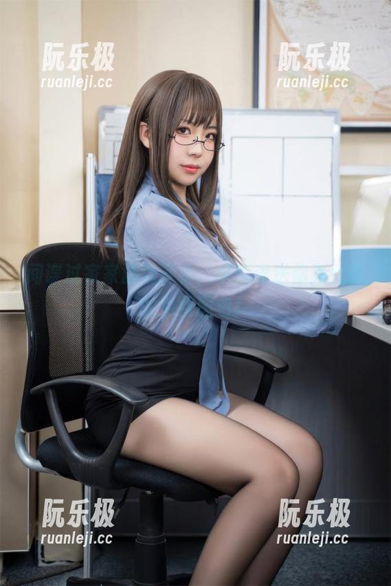 虎森森 间谍过家家游戏开幕,虎森森送你兔女郎的免费图包!