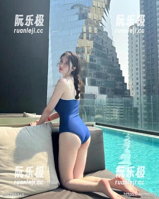 轩子巨二兔 微密圈 - 美图之中的无敌白色马油袜,轩子巨二兔快来给我科普这袜子的魔力啊!