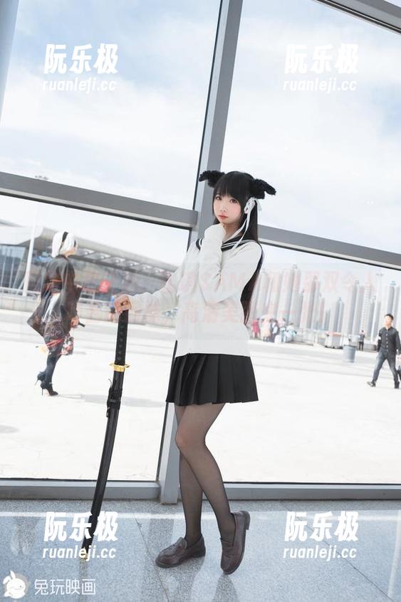 雪琪SAMA 网络中的奇遇:雪琪SAMA和她那双令人咋舌的网袜,高清美图来一张!