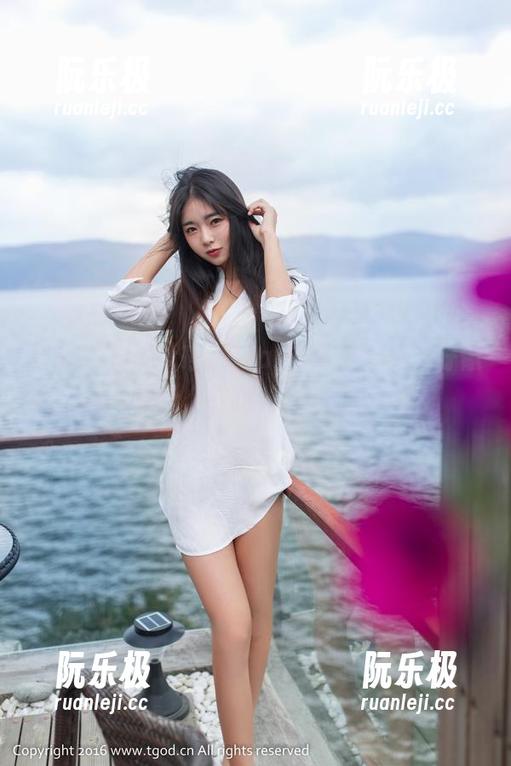 青豆客-沈梦瑶_Gcat 青豆客 - 沈梦瑶_Gcat的黑色作品,好像藏着些什么?啊,不,小心了!
