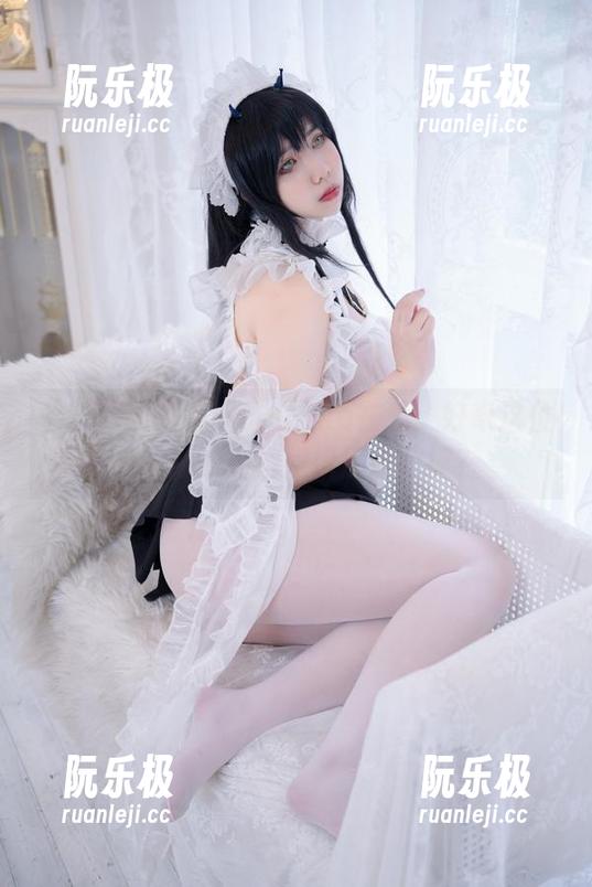 魅瞳meroko 碧蓝航线的魅瞳meroko在线:好奇这位没干劲的小姐姐缘何如此撩?